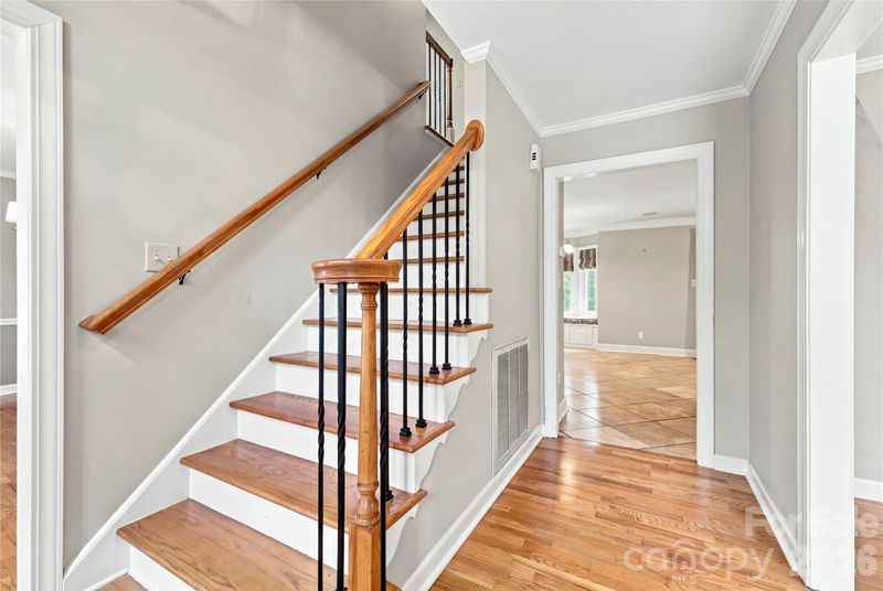 3906 Wandering Ln NE, Hickory, NC 28601