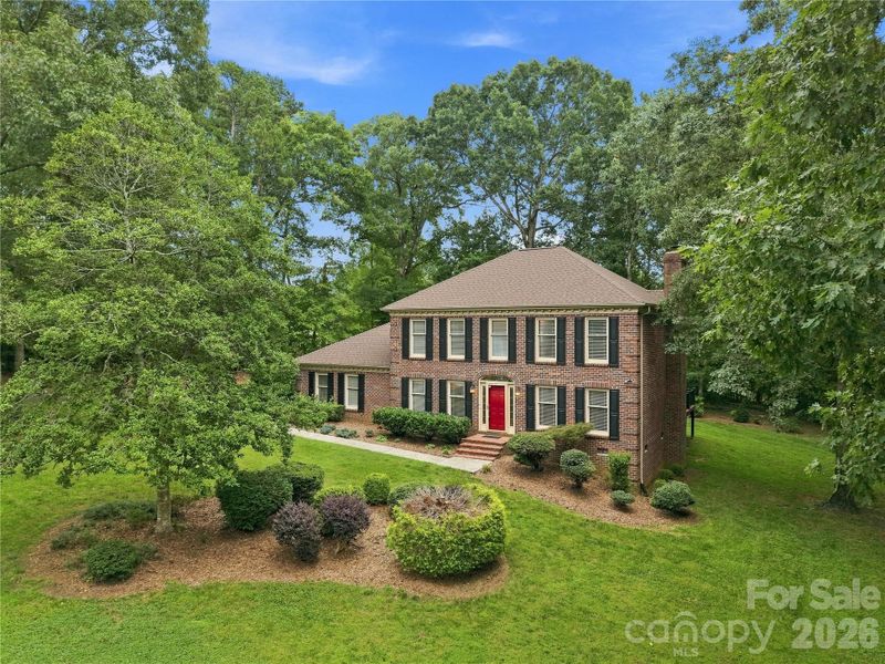 3906 Wandering Ln NE, Hickory, NC 28601
