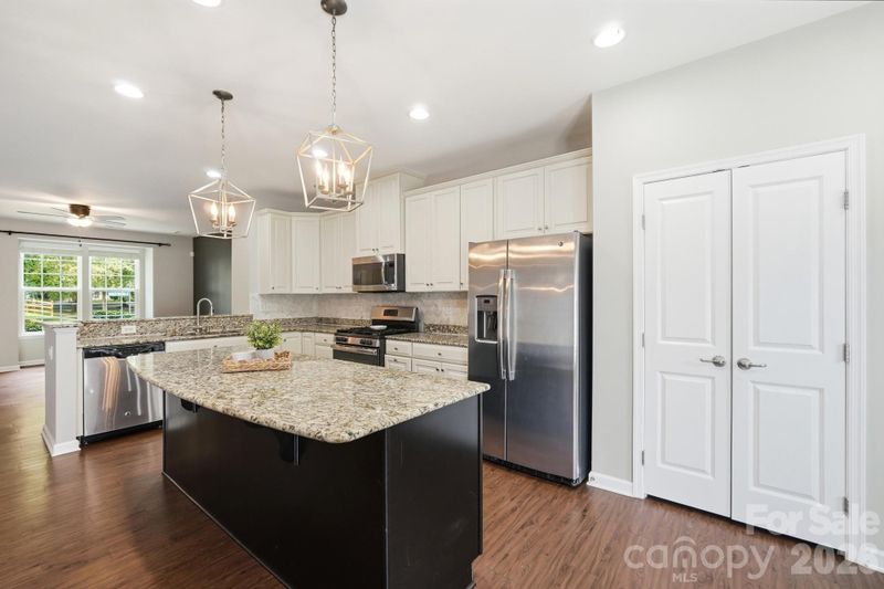 6564 Hasley Woods Dr, Huntersville, NC 28078