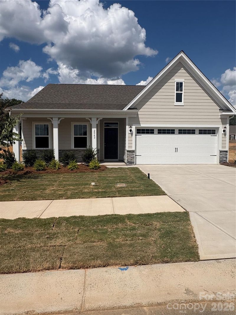 2042 Bull Dog Ln, Wingate, NC 28174