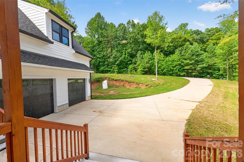 1266 Ron Whicker Dr, Catawba, NC 28609