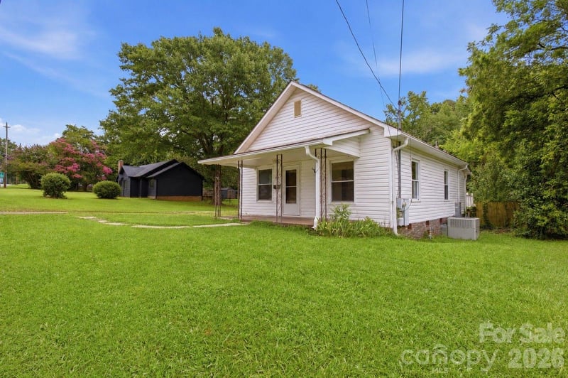 403 Faulkner St, Clover, SC 29710