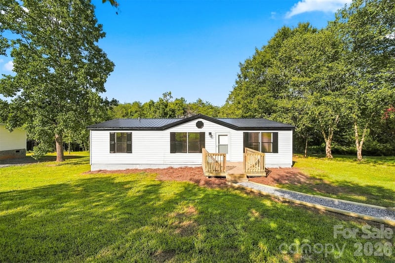 2596 1st Ave NW, Catawba, NC 28609