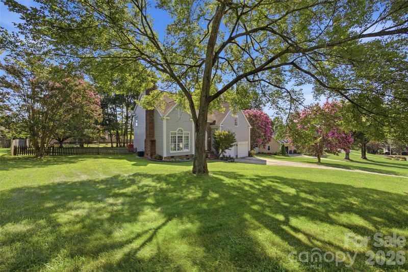 3110 Ivy Creek Rd, Gastonia, NC 28056