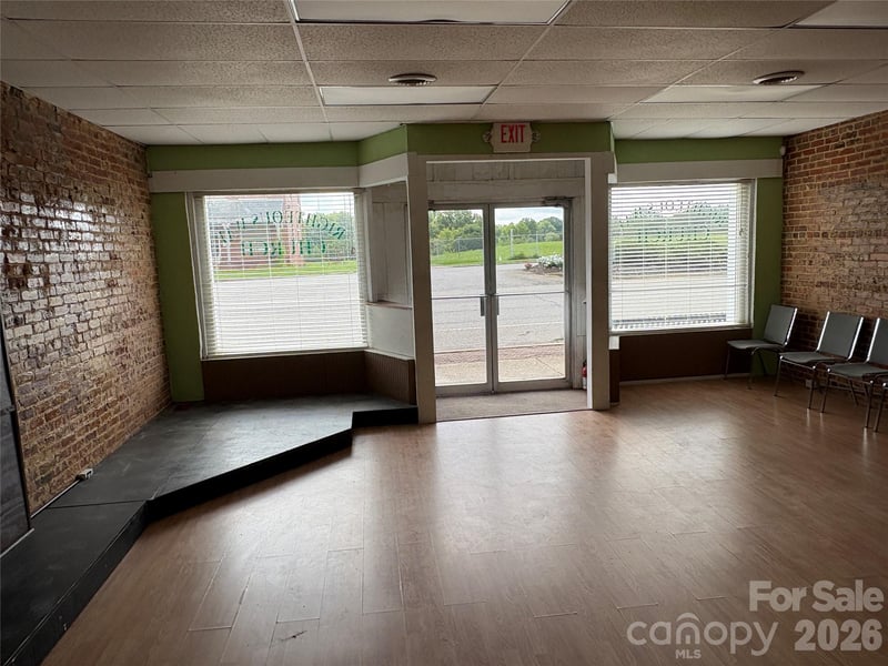 504 S Main St, Clover, SC 29710