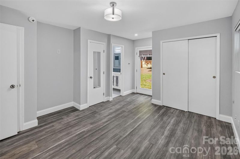 806 Cantwell St, Charlotte, NC 28208
