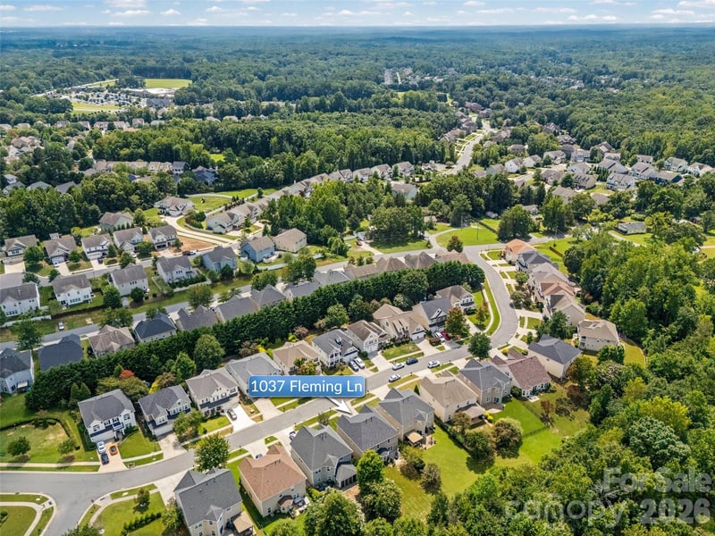 1037 Fleming Ln, Matthews, NC 28104