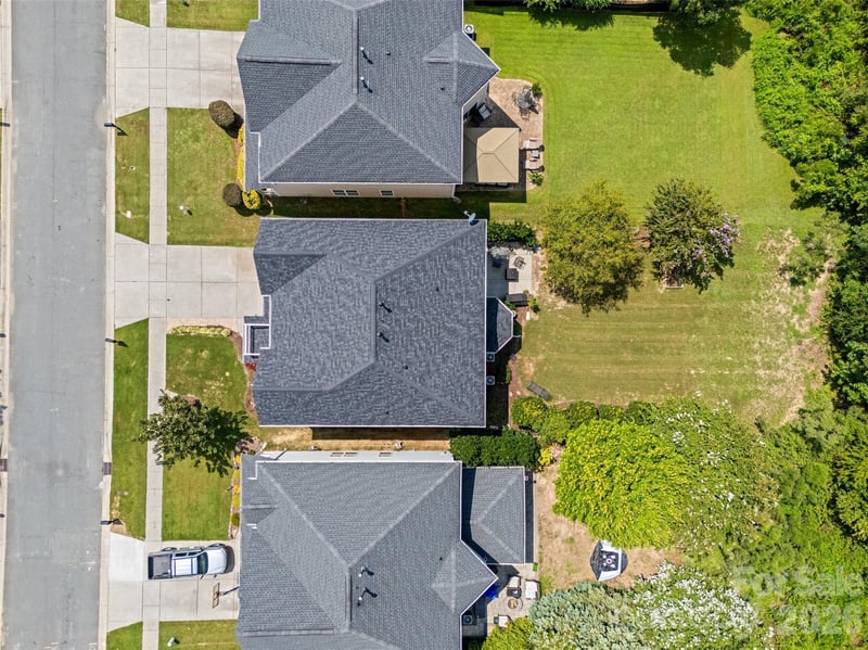 1037 Fleming Ln, Matthews, NC 28104