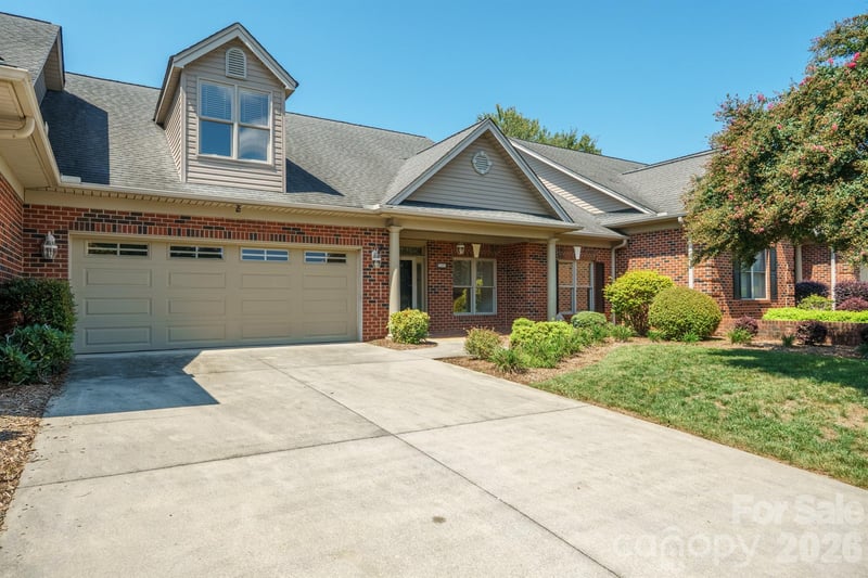 509 26th Ave NE #D, Hickory, NC 28601