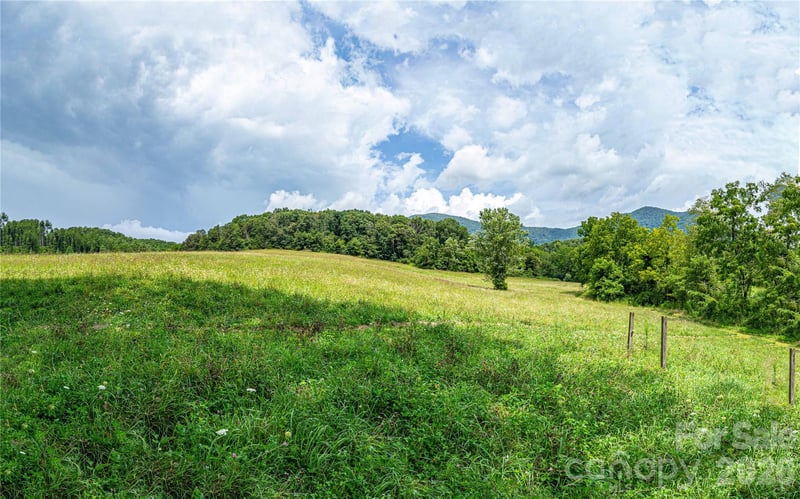 132 Hurd Rd, Canton, NC 28716