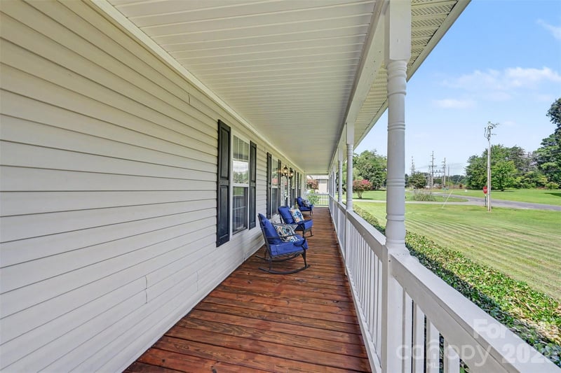 1945 Rhyne Rd, Dallas, NC 28034