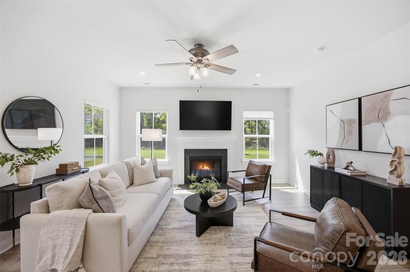 6428 Cambridge Dr, Harrisburg, NC 28075