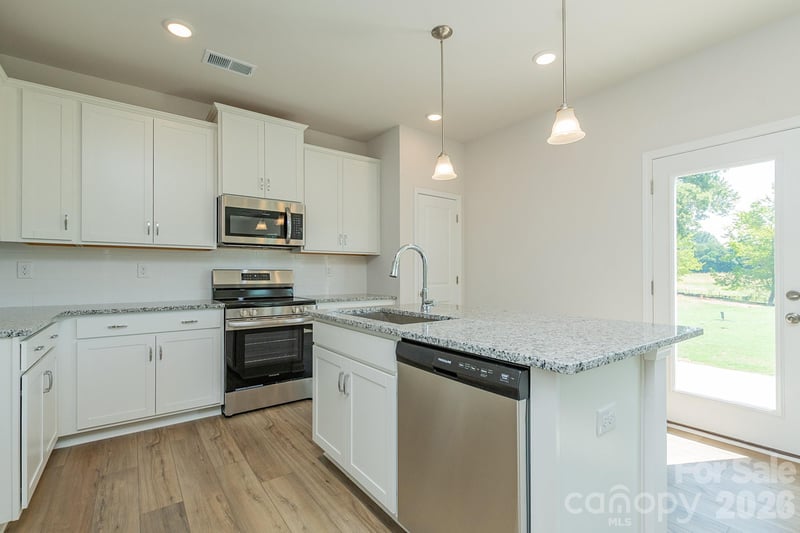4243 Ruth Creek Ct, Charlotte, NC 28216