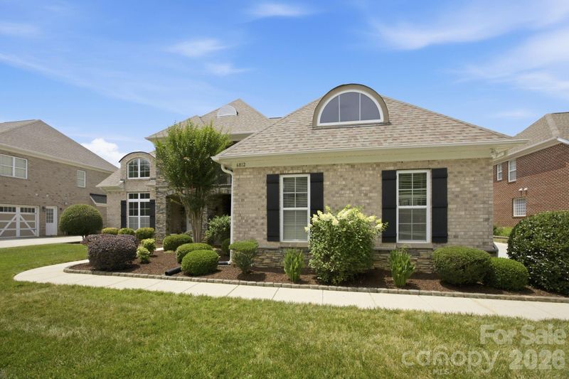 6812 S Creek Rd, Charlotte, NC 28277