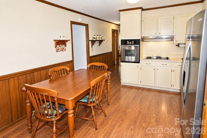 2637 Paula Dr, Gastonia, NC 28054