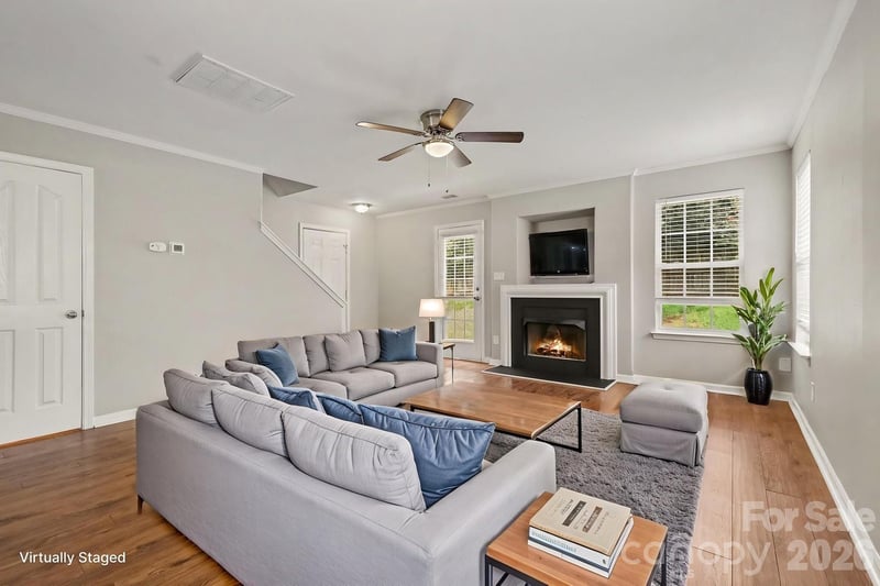 2877 Oasis Ln, Charlotte, NC 28214