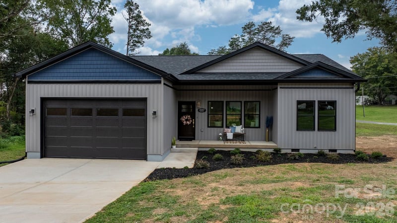 2237 Ashwood St, Maiden, NC 28650