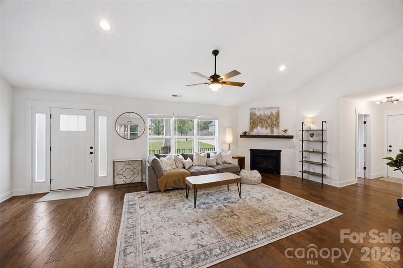 4084 Lydia Suzanne Pl, Lincolnton, NC 28092