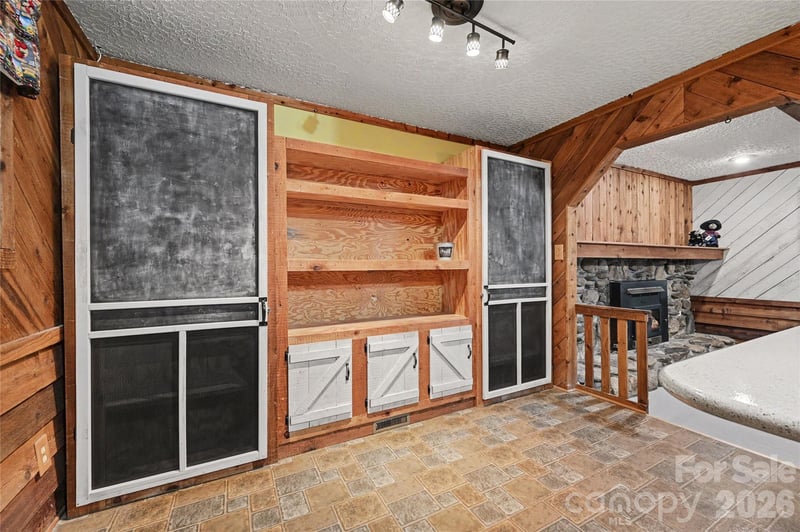 608 Hoyle St, Lincolnton, NC 28092