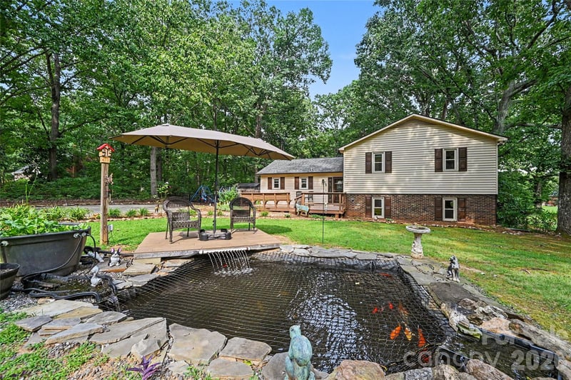 608 Hoyle St, Lincolnton, NC 28092