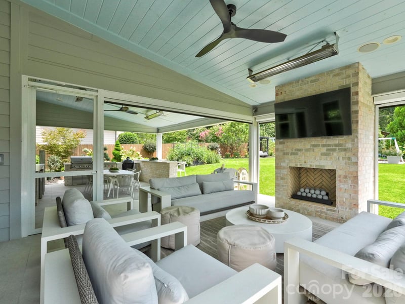 2028 Eaton Rd, Charlotte, NC 28205