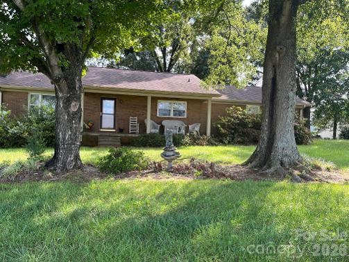 1211 Sharon School Rd, Stony Point, NC 28678