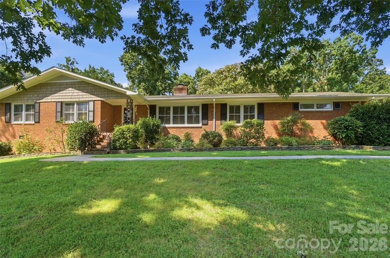 3282 Woodchuck Dr, Kannapolis, NC 28081