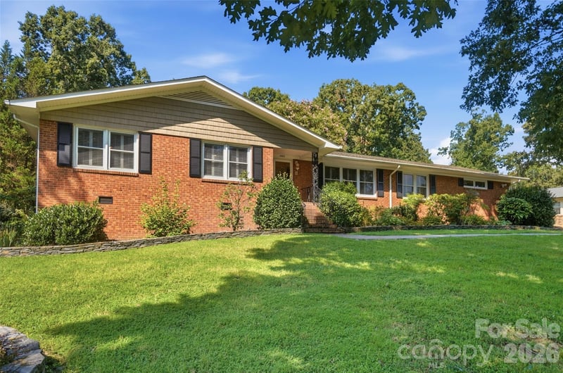 3282 Woodchuck Dr, Kannapolis, NC 28081