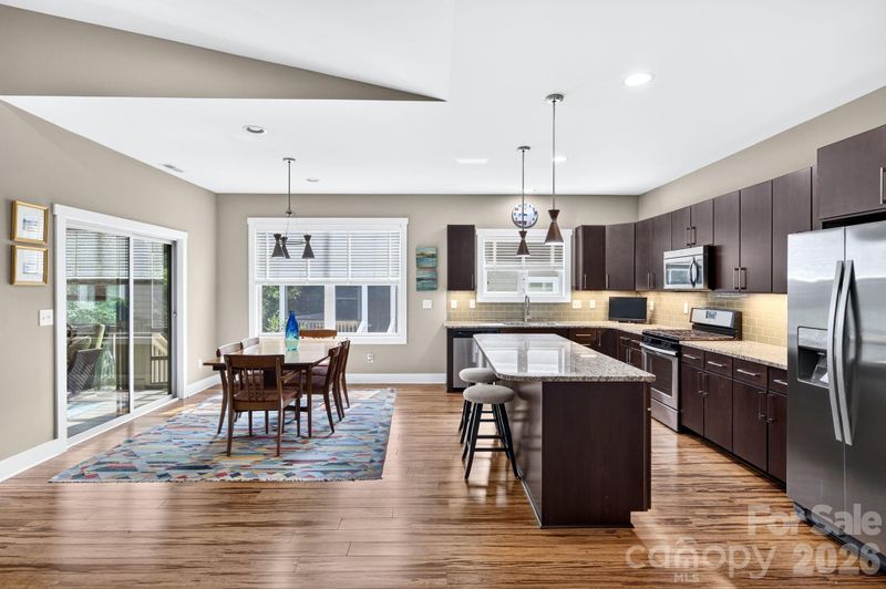 10 Meeting St, Asheville, NC 28803
