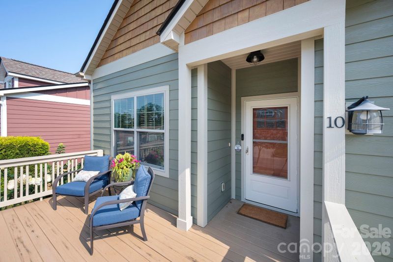 10 Meeting St, Asheville, NC 28803