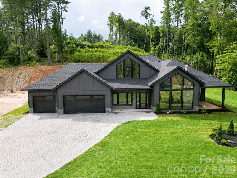 87 Mont Clair Trl #31, Horse Shoe, NC 28742