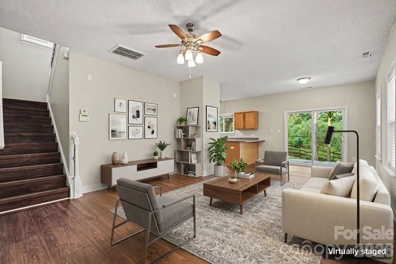 13634 Riding Hill Ave, Charlotte, NC 28213