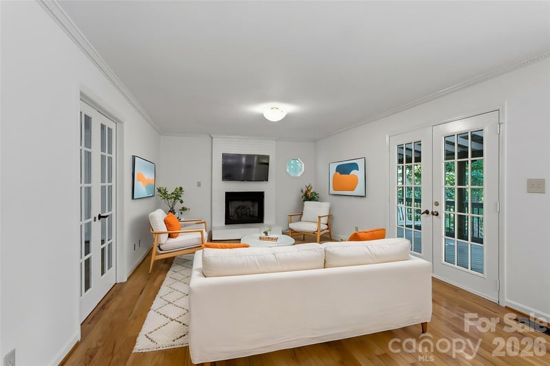 5607 Manchester Ave, Harrisburg, NC 28075
