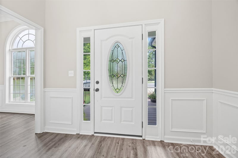 14107 Pine Harbor Rd, Charlotte, NC 28278