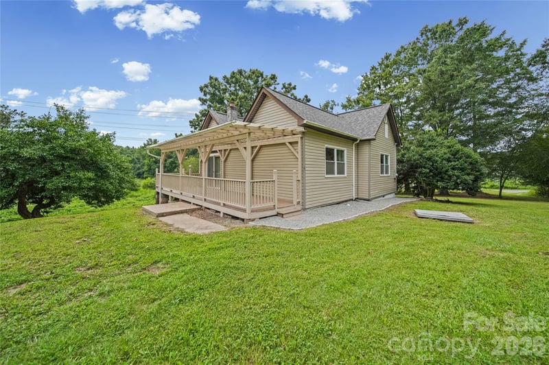 910 Hopewell Church Rd, Catawba, NC 28609