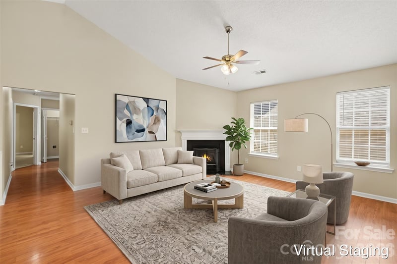 9819 Veronica Dr, Charlotte, NC 28215