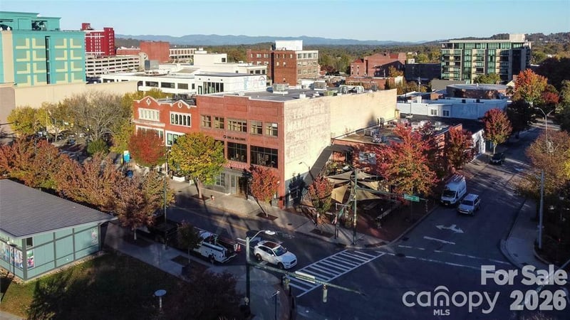 124 College St, Asheville, NC 28801