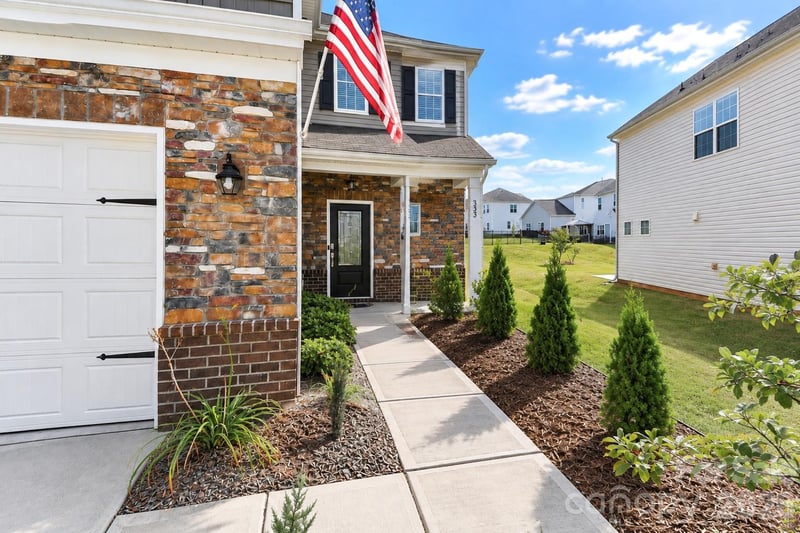 333 Kennerly Center Dr, Mooresville, NC 28115