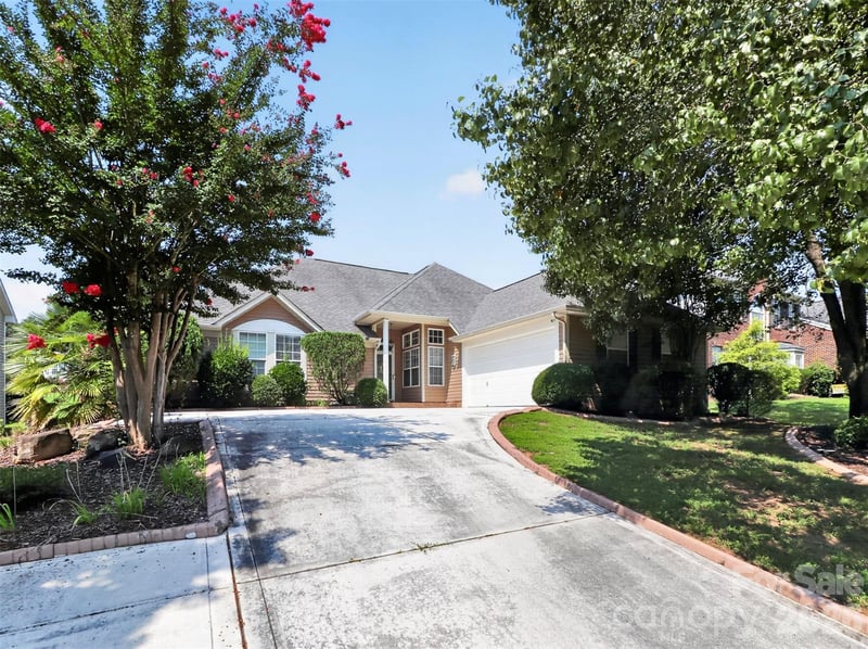 14642 Hawick Manor Ln, Pineville, NC 28134