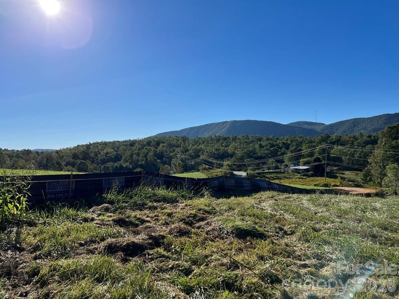 94 Ebenezer Trl #3, Hendersonville, NC 28739
