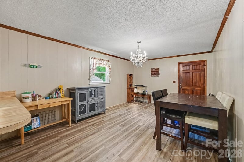 808 E Chestnut St, Stanley, NC 28164