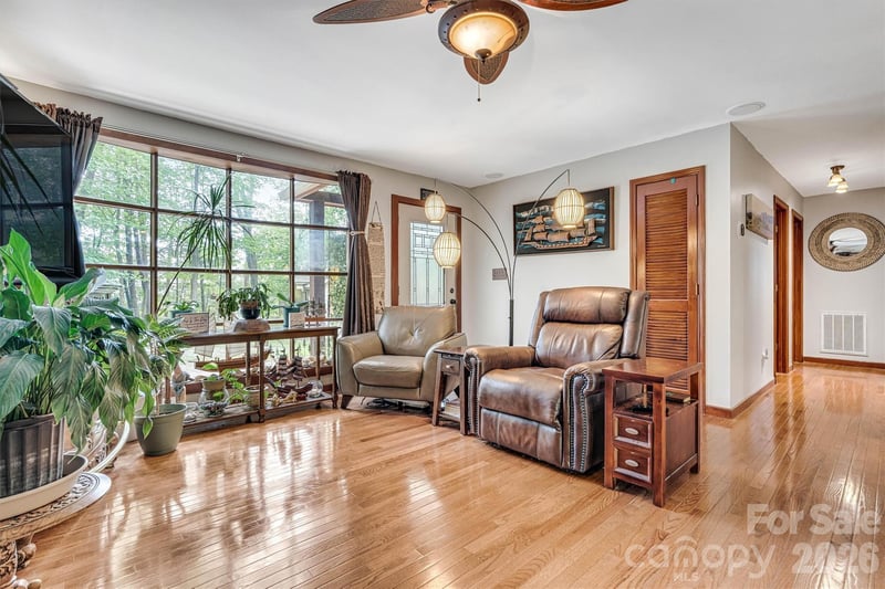 7697 Katherine Dr, Denver, NC 28037
