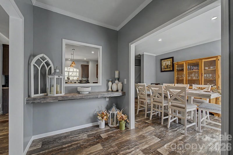 207 Little Horse Rd, Waynesville, NC 28786