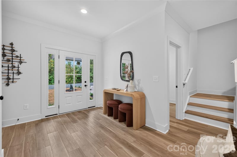9006 Pinenoll Ln, Charlotte, NC 28215