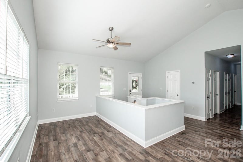 127 Wood Acre Dr, Mooresville, NC 28115