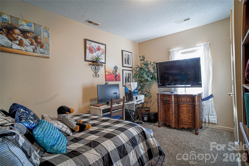1595 N Long St, Salisbury, NC 28144