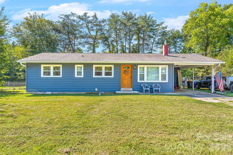 1025 Old Us 70 Hw, Black Mountain, NC 28711