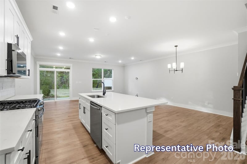 410 Blythe Townhome Ln, Waxhaw, NC 28173