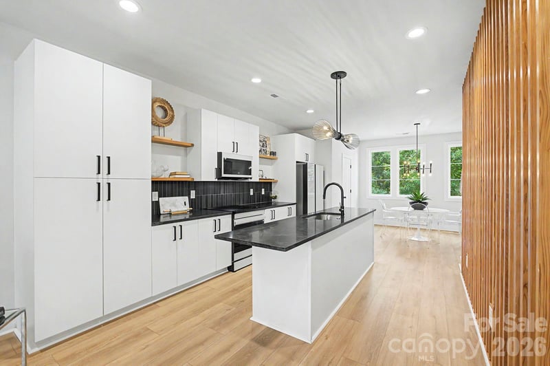 1312 Carolyn Dr, Charlotte, NC 28205