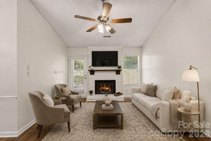 2208 Pinebrook Cir, Charlotte, NC 28208